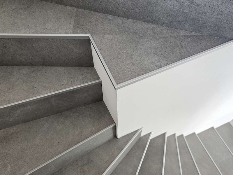 Schody z podlahy Bicklick